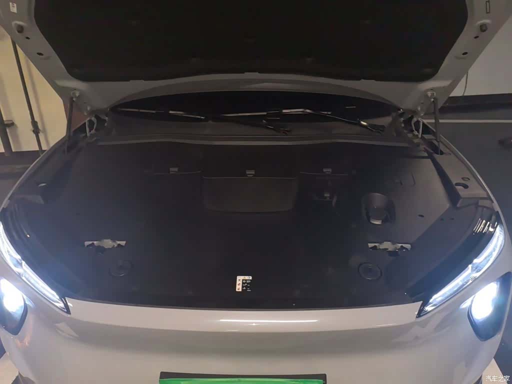 NIO ES6, 2023 11
