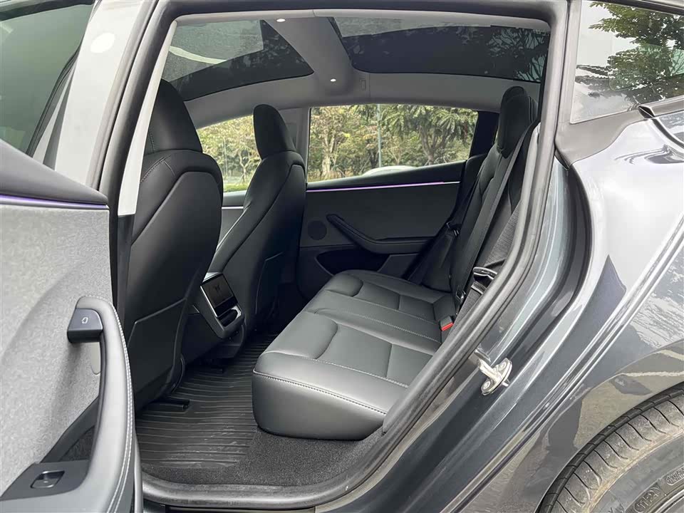 Tesla Model 3 Tesla Model 3