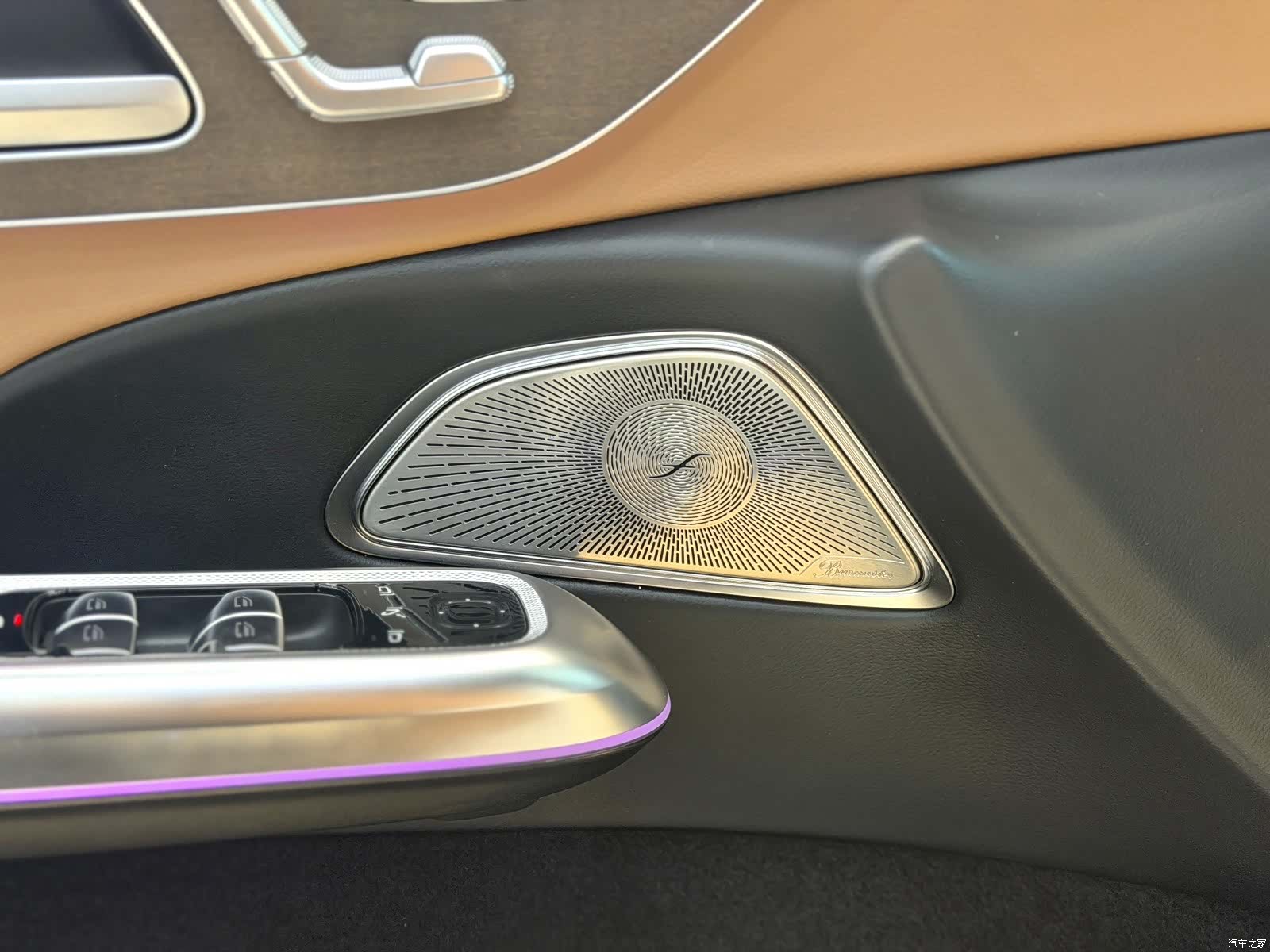 Mercedes-Benz E-Class, 2025 12