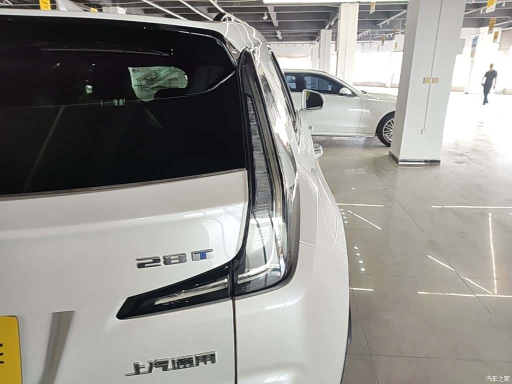Cadillac XT4, 2023 8