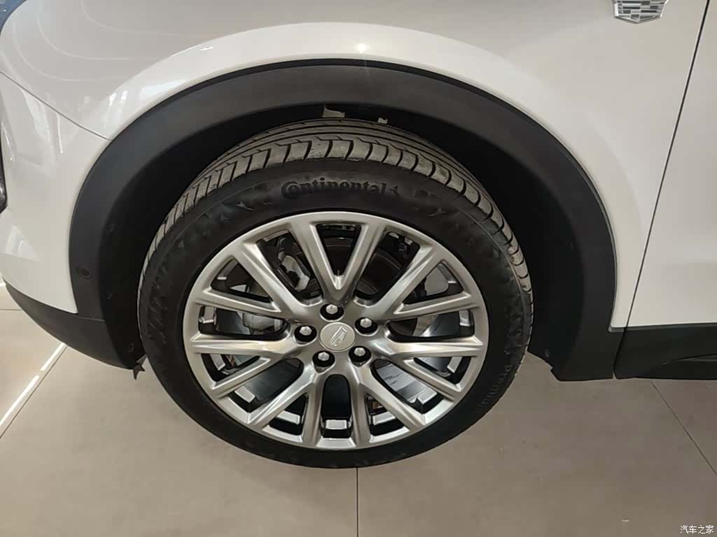 Cadillac XT4, 2023 23