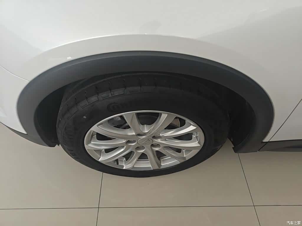 Cadillac XT4, 2023 23