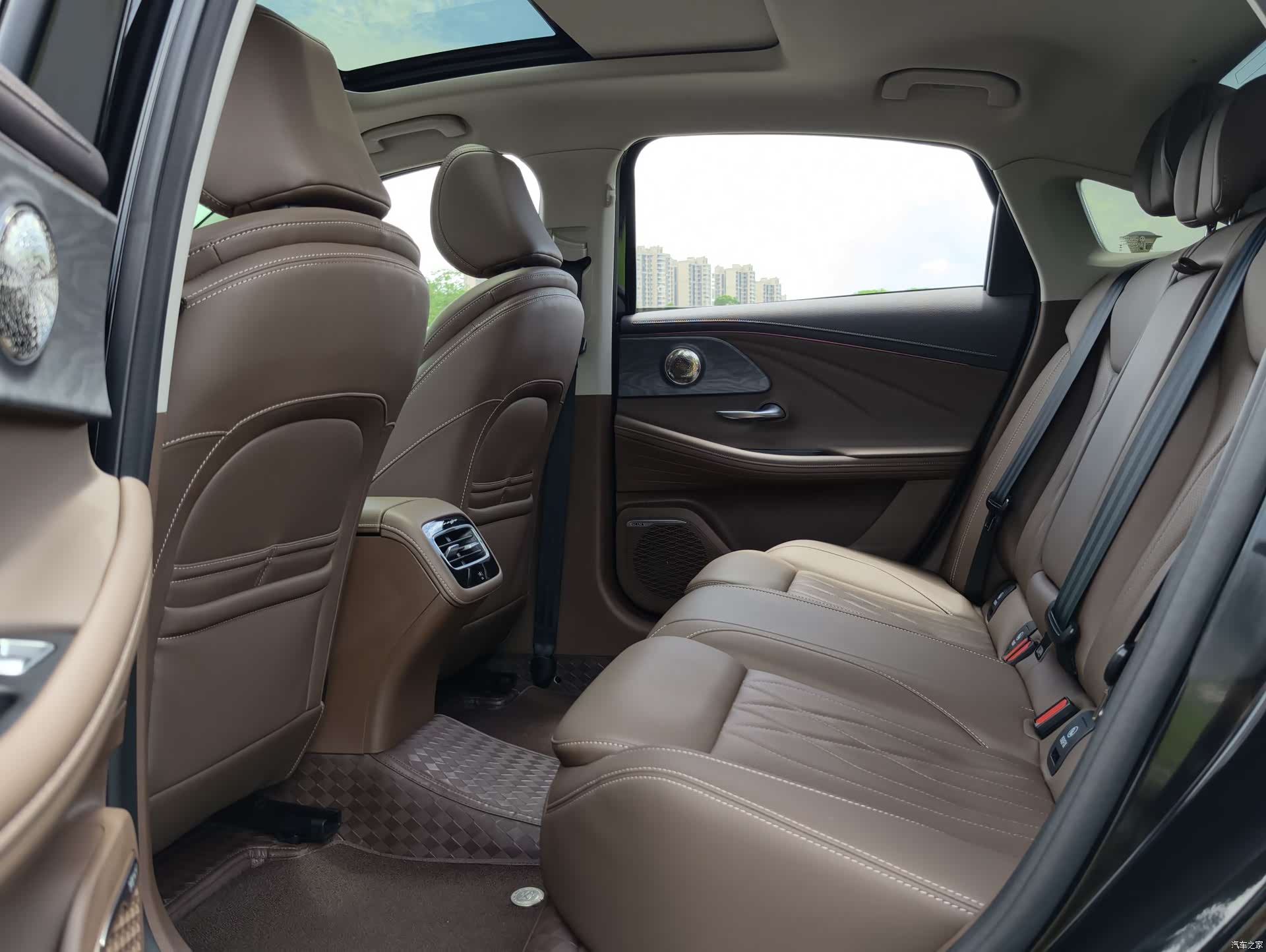 Chery Arrizo 8, 2025 9