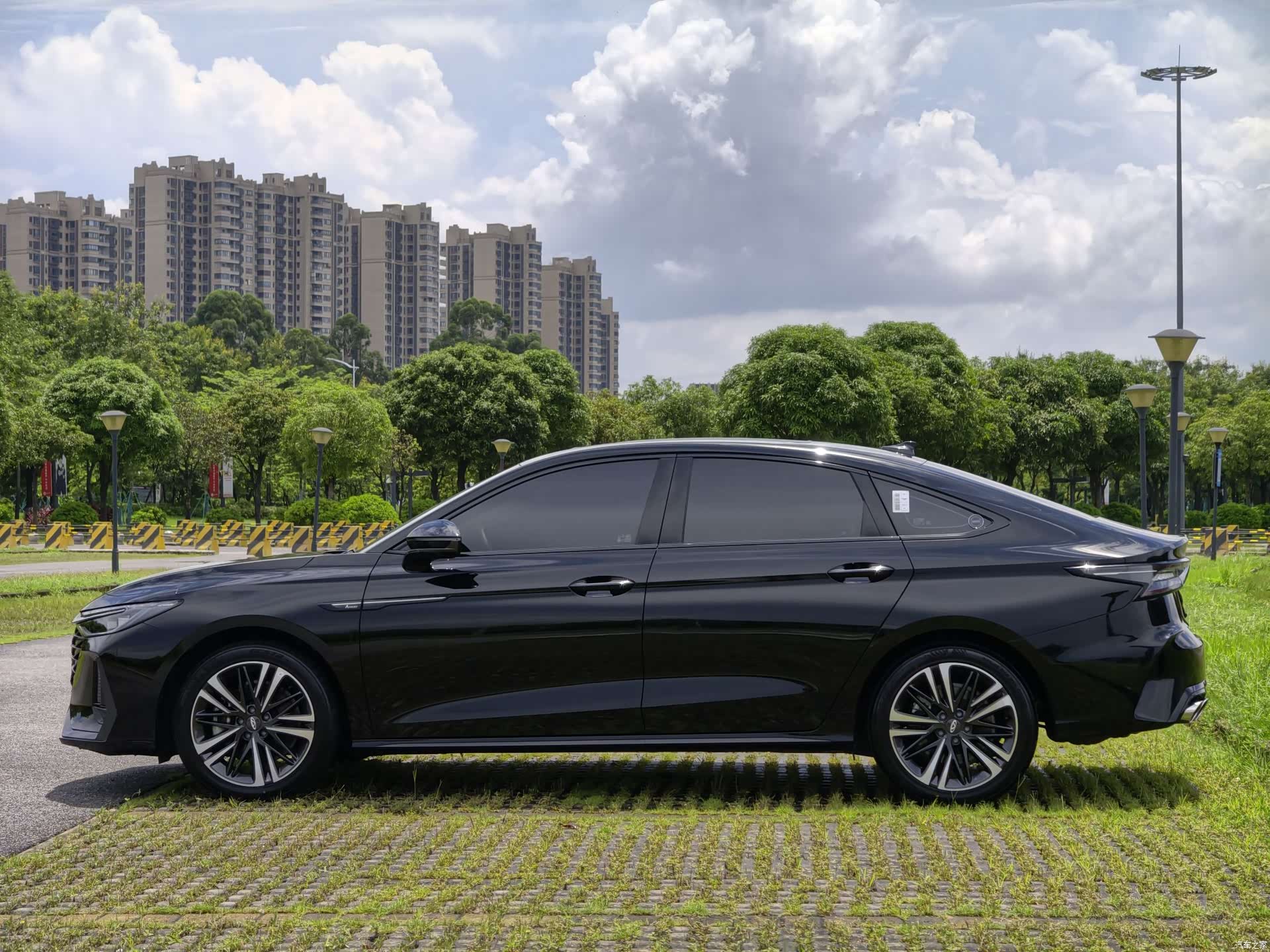Chery Arrizo 8, 2025 11