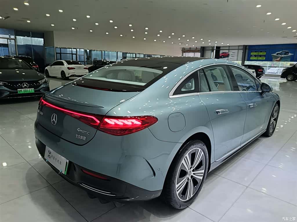 Mercedes-Benz EQE, 2025 9