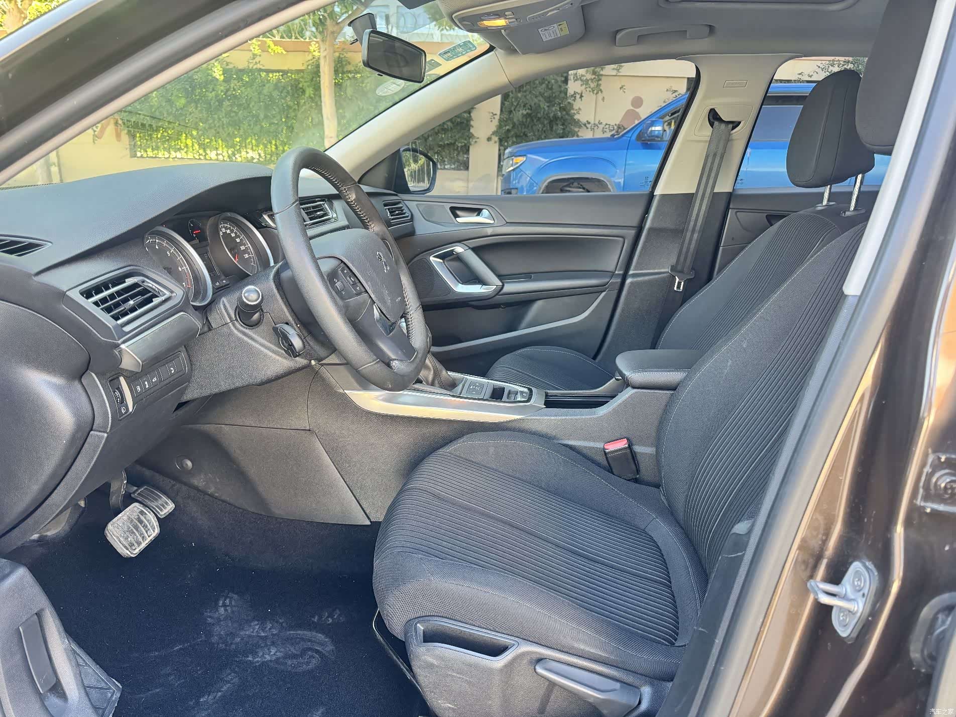 Peugeot 408, 2016 все фото