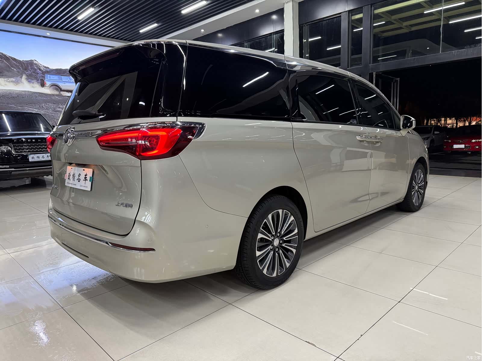 Buick GL8, 2022 6