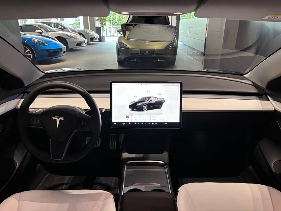 Tesla Model 3 Tesla Model 3