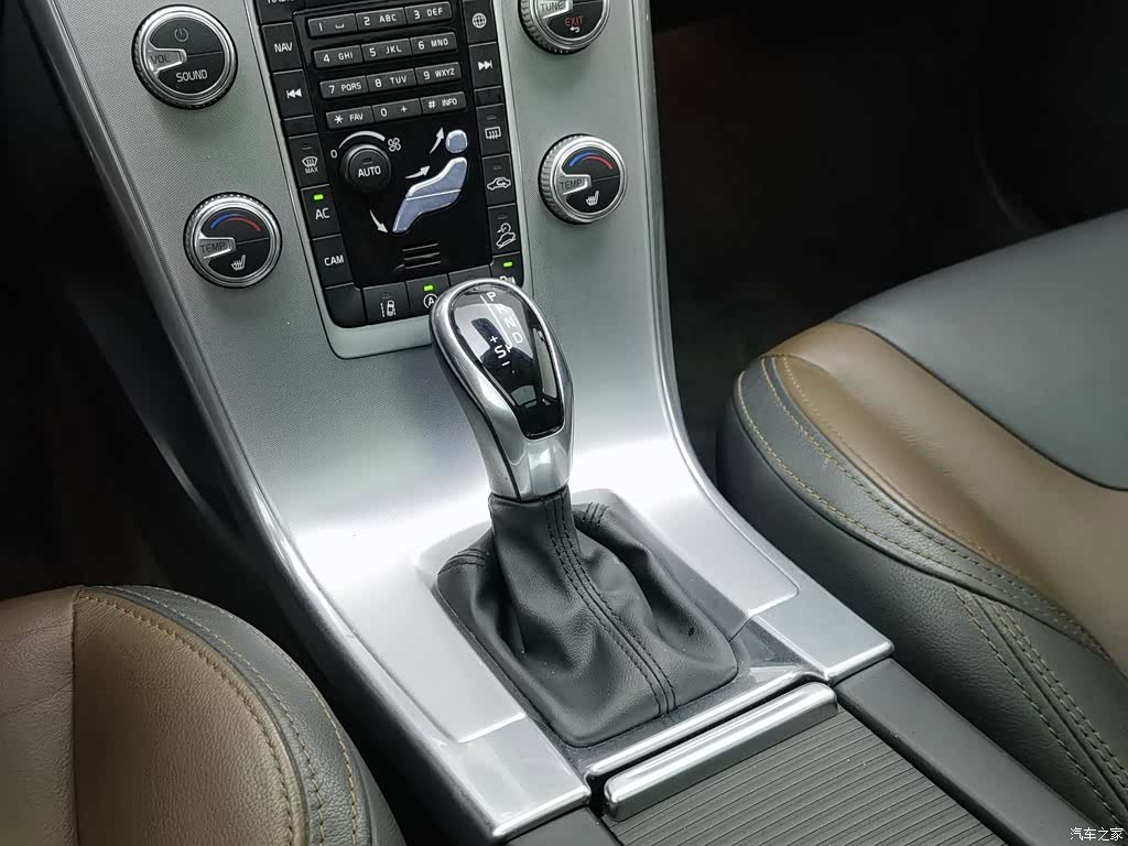 Volvo XC60, 2016 13