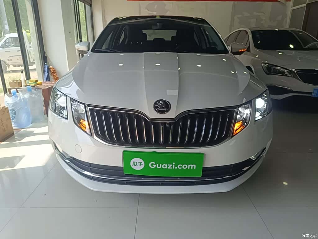 Skoda Octavia, 2019 3