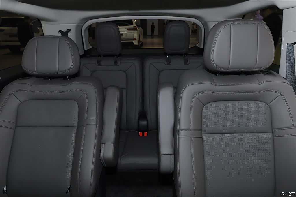 Lincoln Aviator, 2025 25