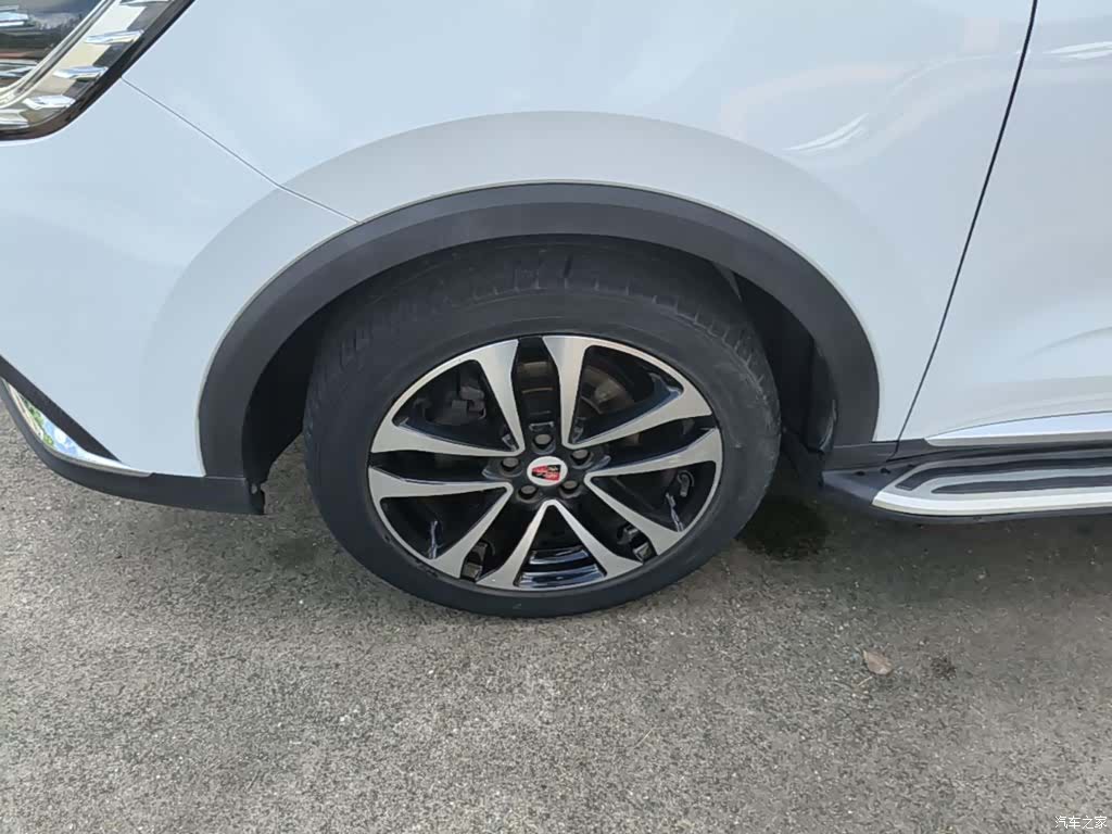 Roewe RX3, 2019 23