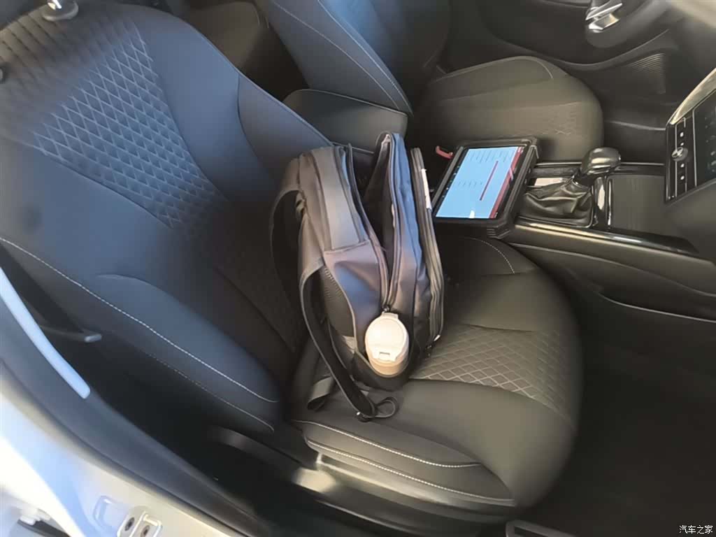 Roewe i5, 2021 25