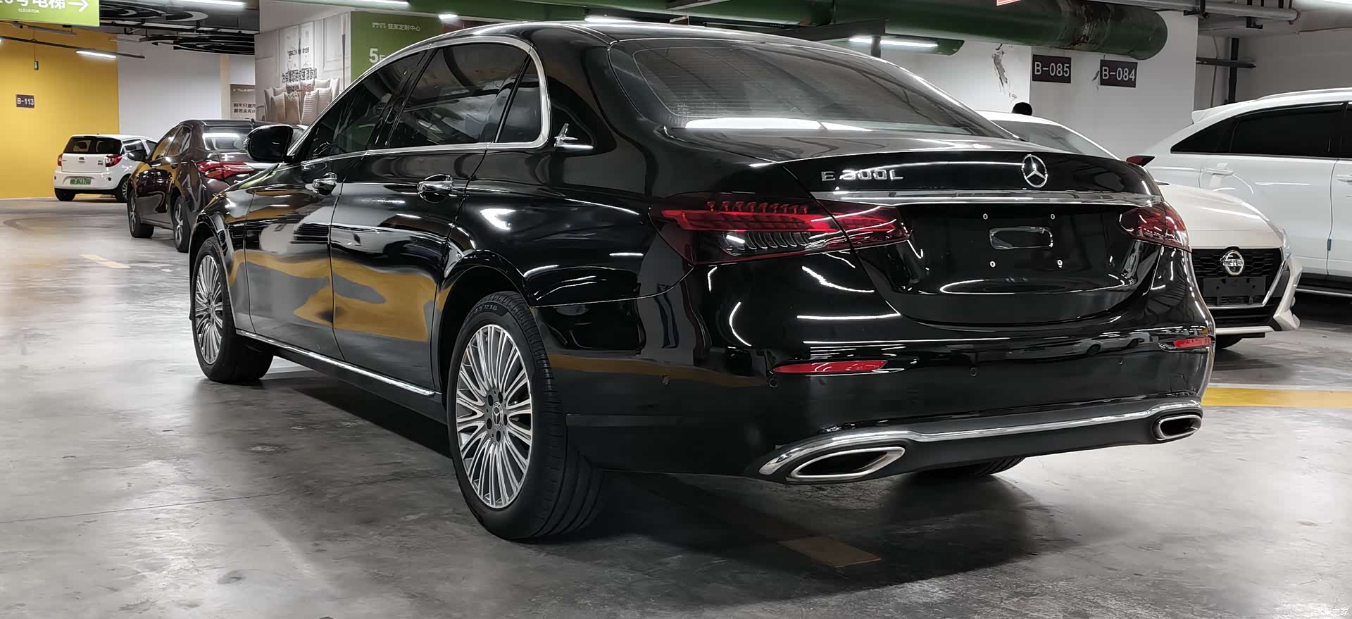 Mercedes-Benz E-Class, 2023 21