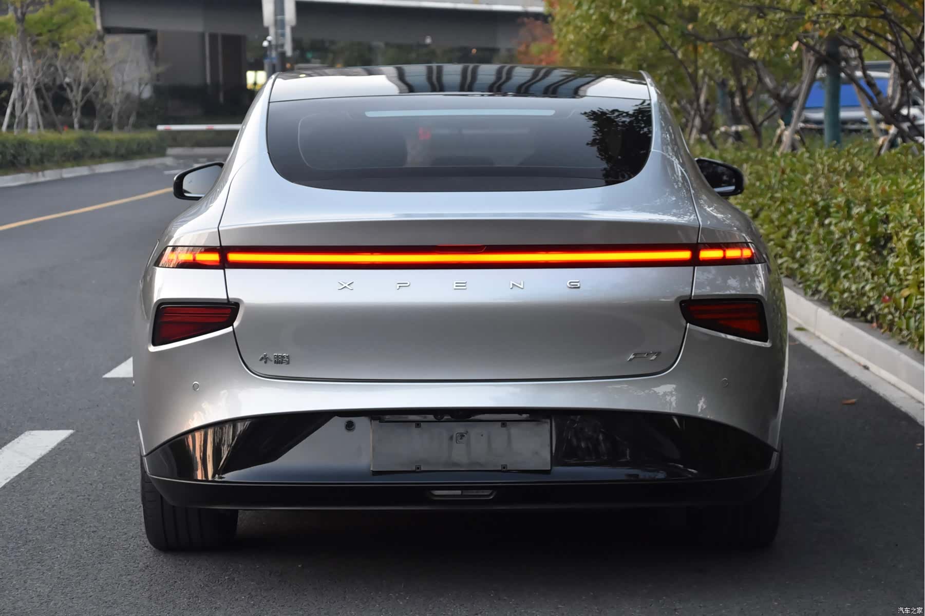 Xpeng P7, 2021 все фото