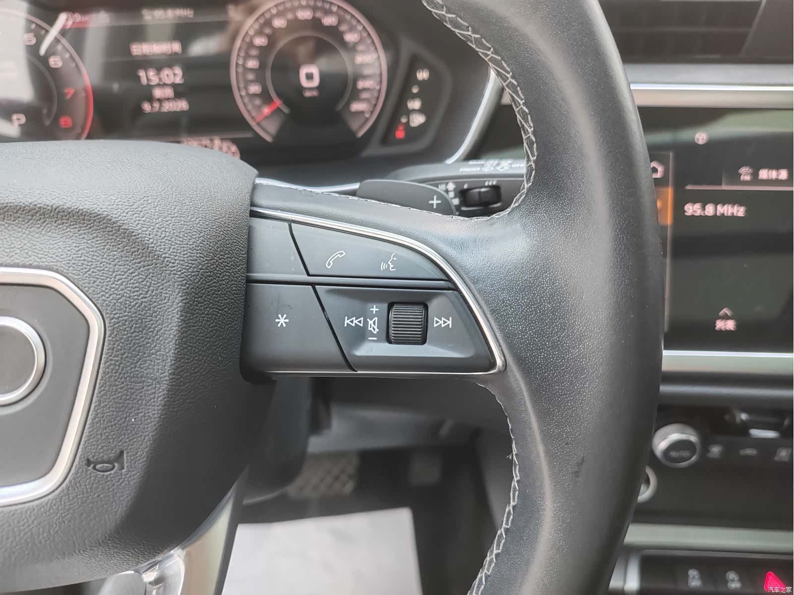 Audi Q3, 2022 14