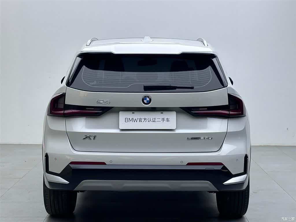BMW X1, 2025 все фото