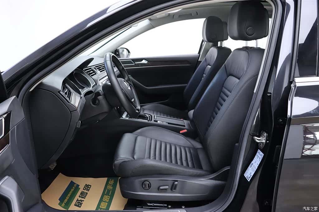 Volkswagen Magotan, 2019 16