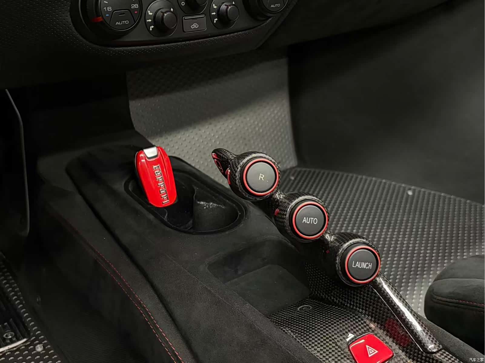 Ferrari 488, 2020 31