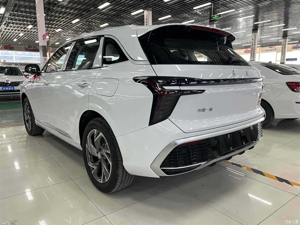 Hongqi HS3, 2024 все фото