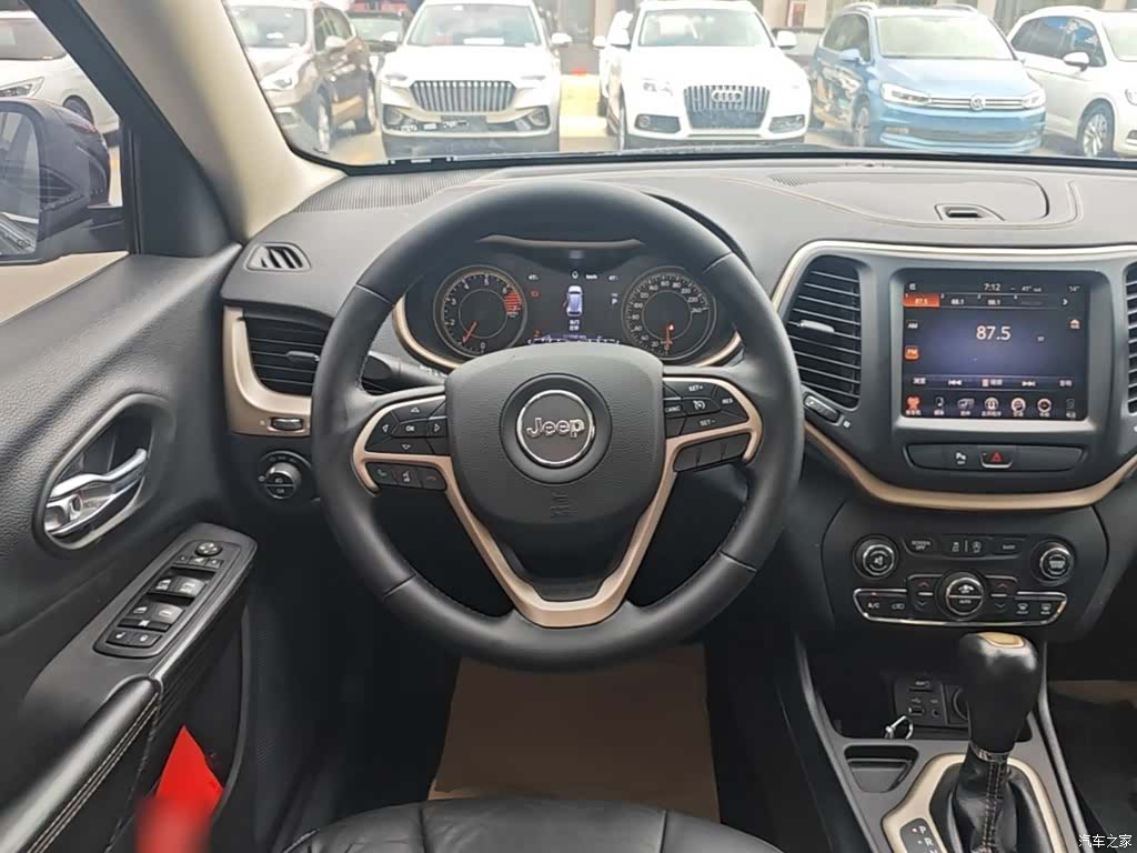 Jeep Cherokee, 2018 11