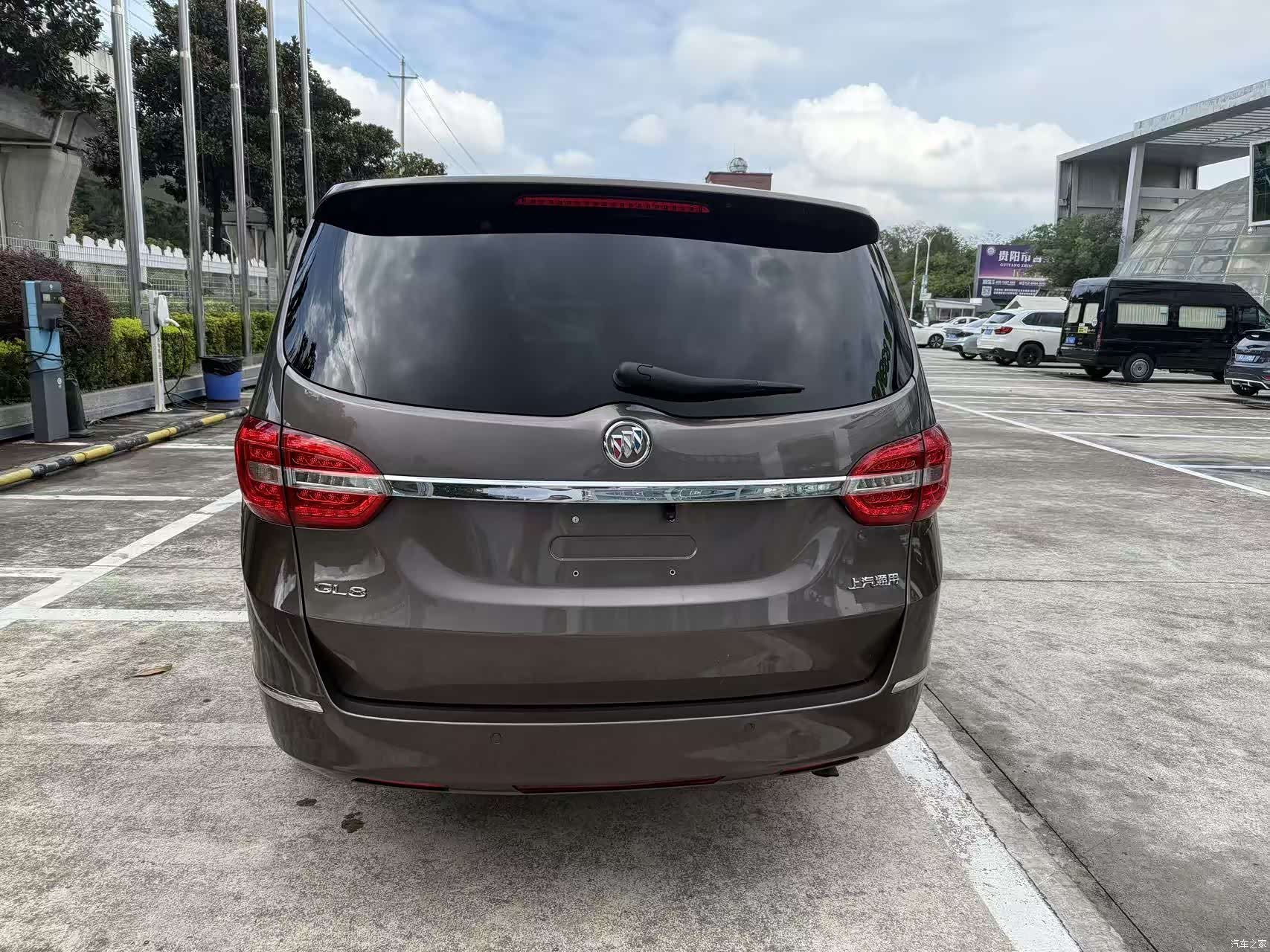 Buick GL8, 2016 4
