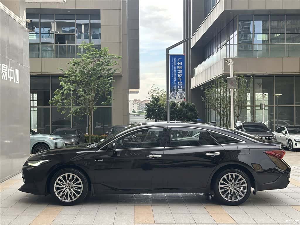 Toyota Avalon, 2023 3