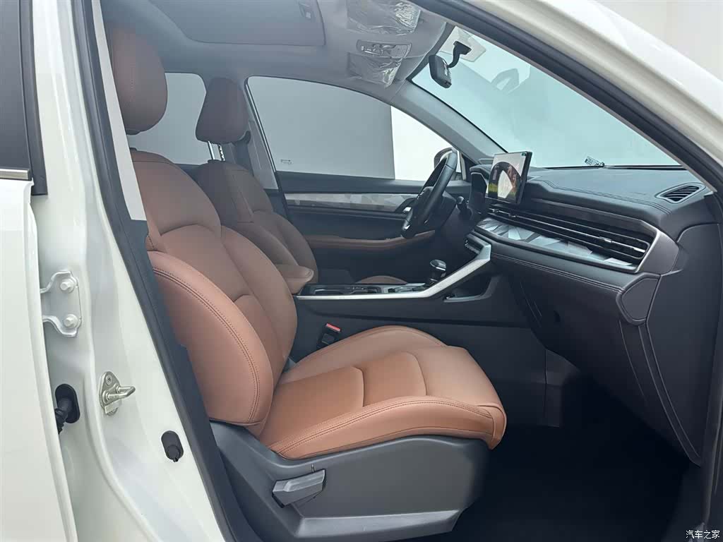 Geely X6, 2024 16