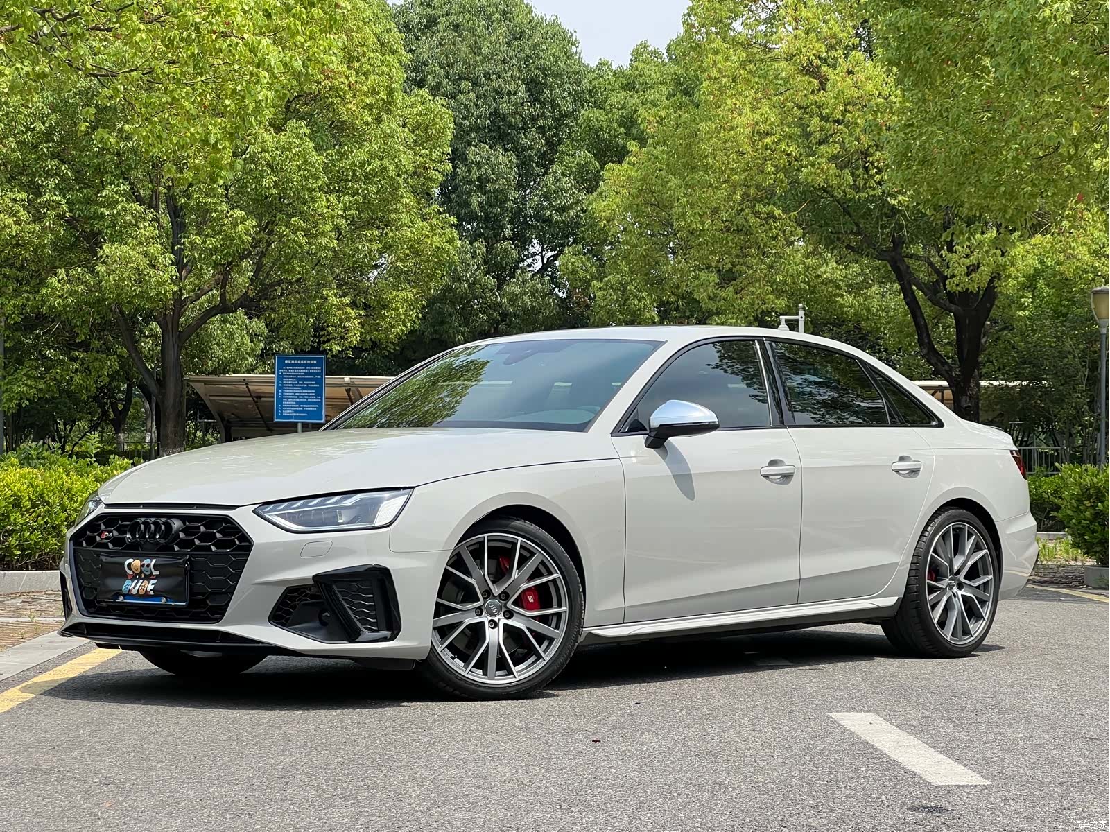 Audi S4