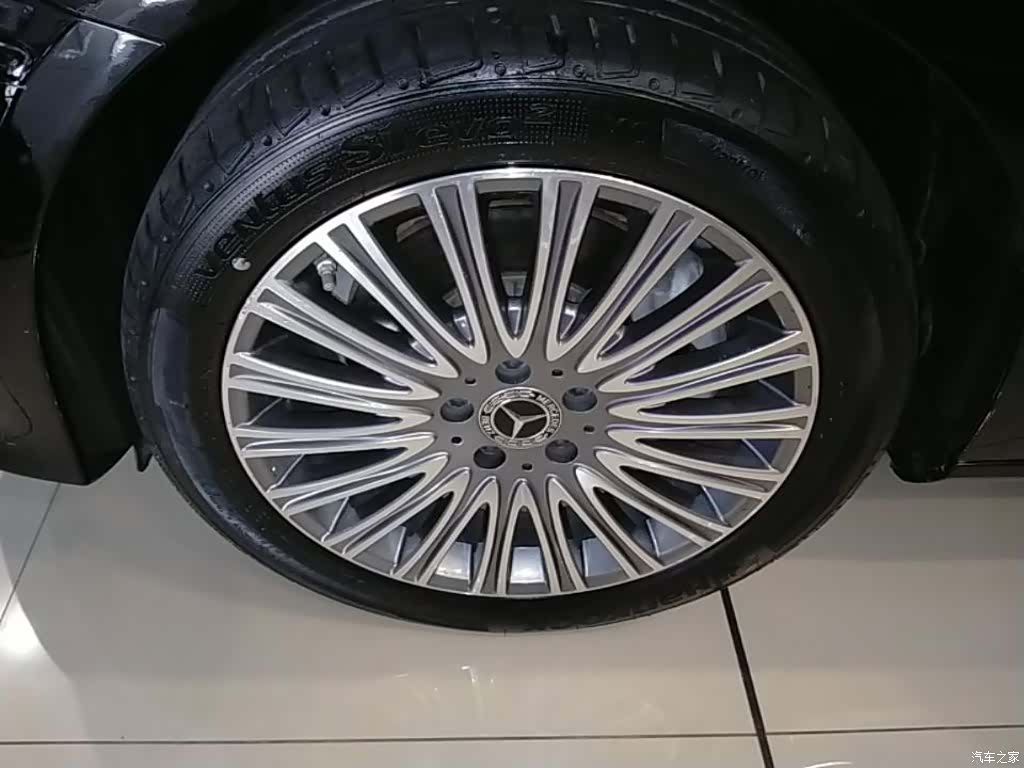 Mercedes-Benz E-Class, 2021 23