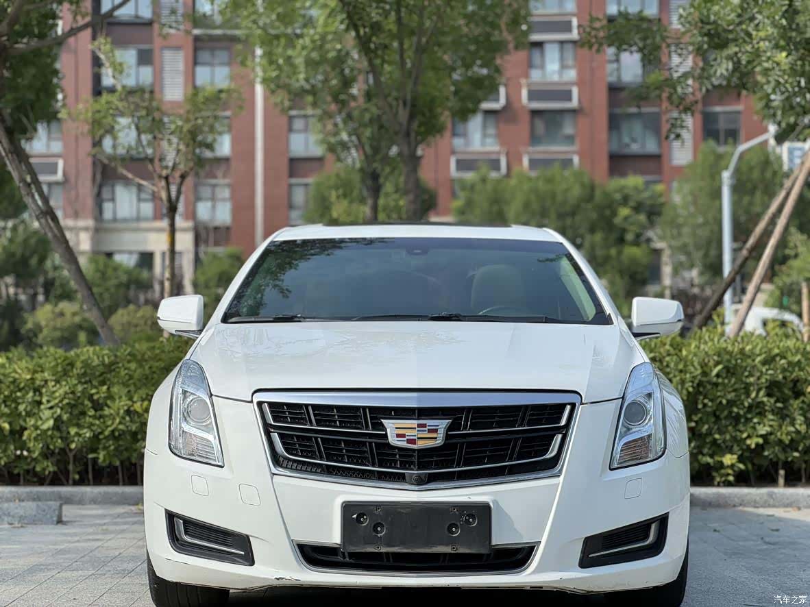 Cadillac XTS, 2017 2