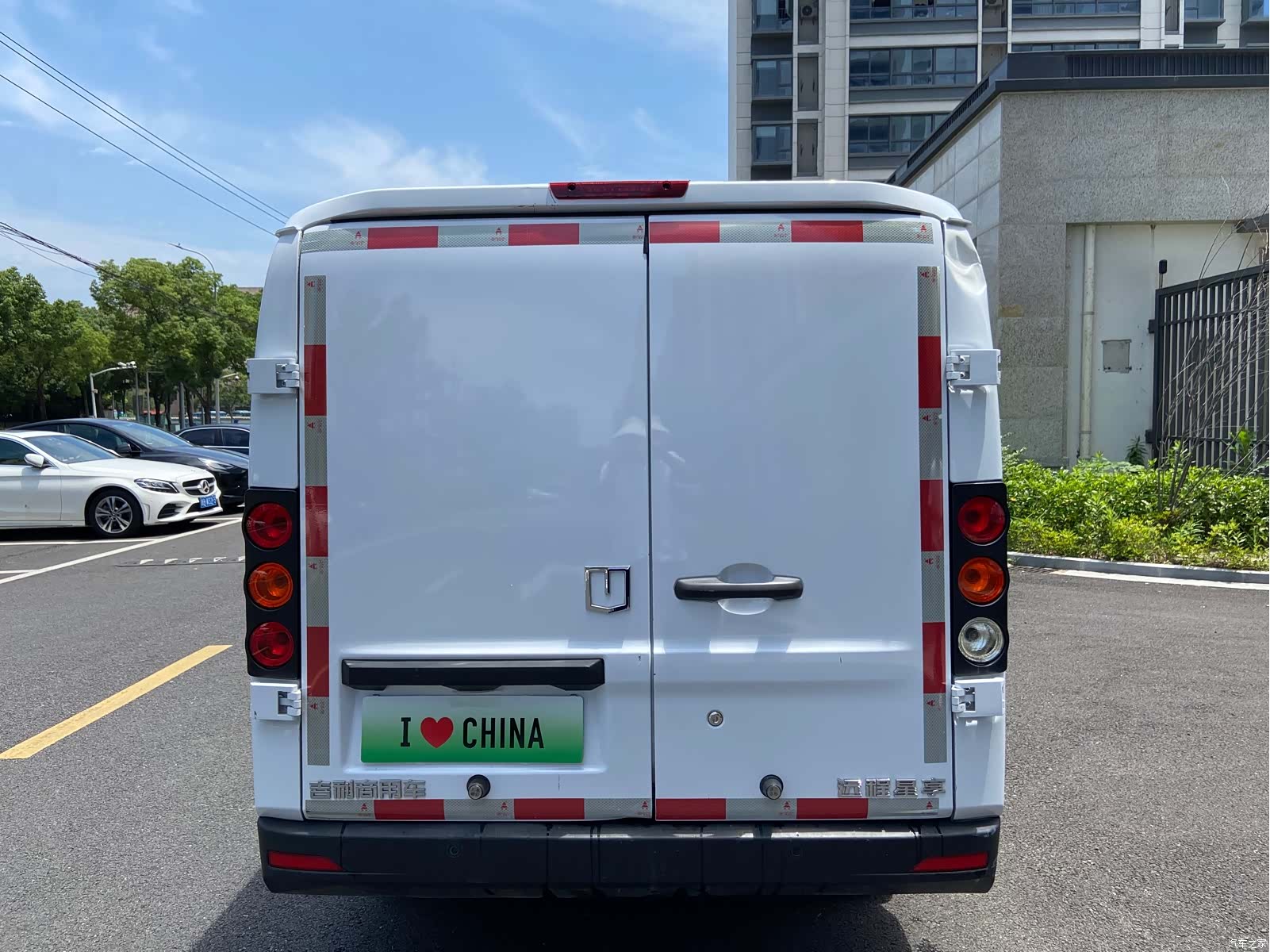YuanCheng V6E, 2025 13