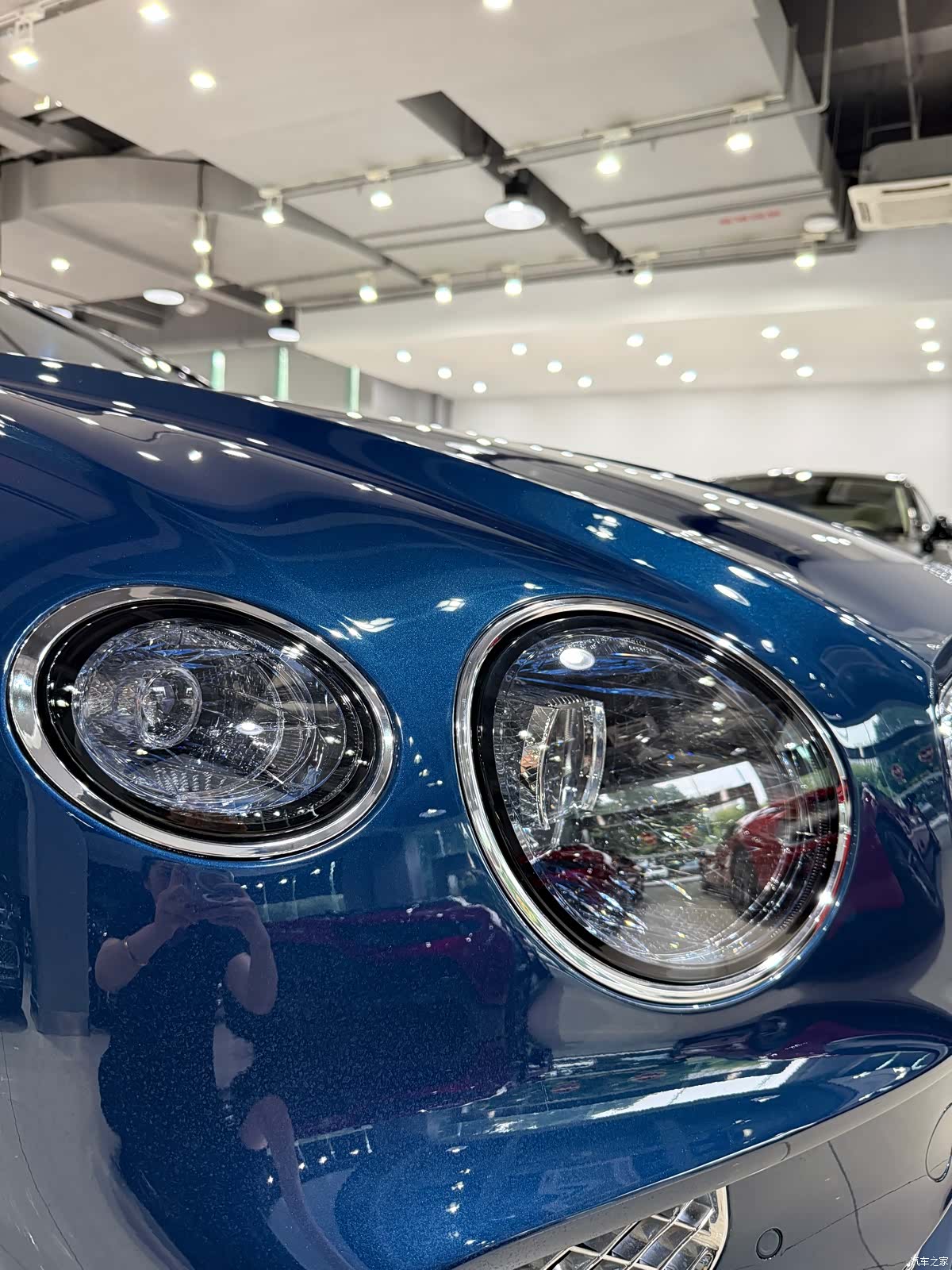 Bentley Continental GT, 2023 все фото