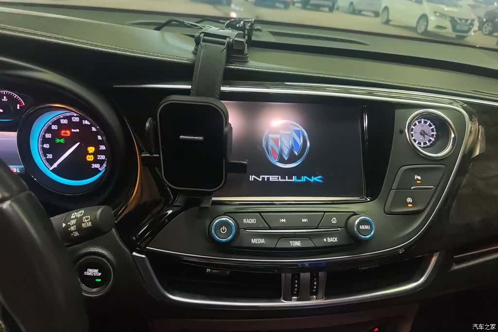 Buick Envision Plus, 2016 13