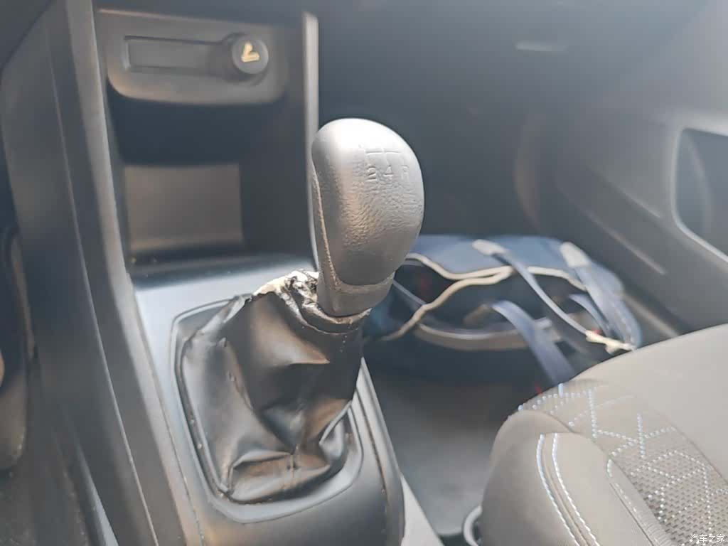 Wuling 310, 2021 14
