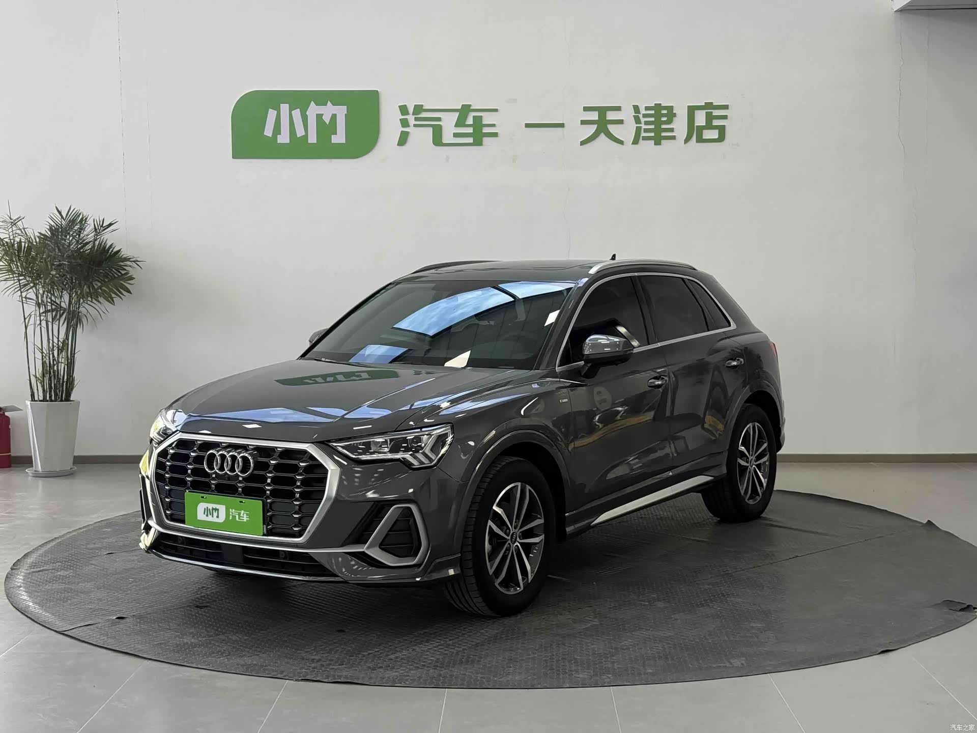 Audi Q3, 2022 1