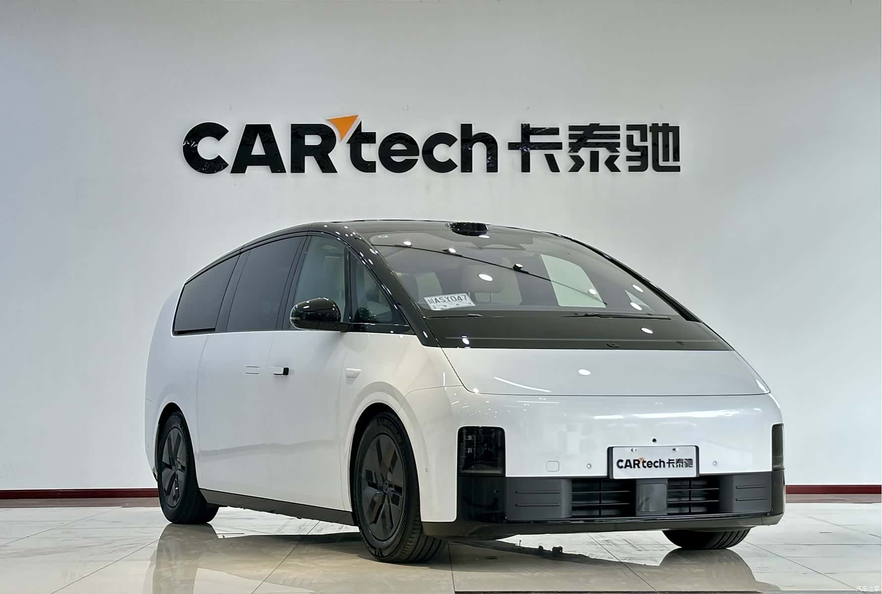 Li Auto MEGA, 2025 3