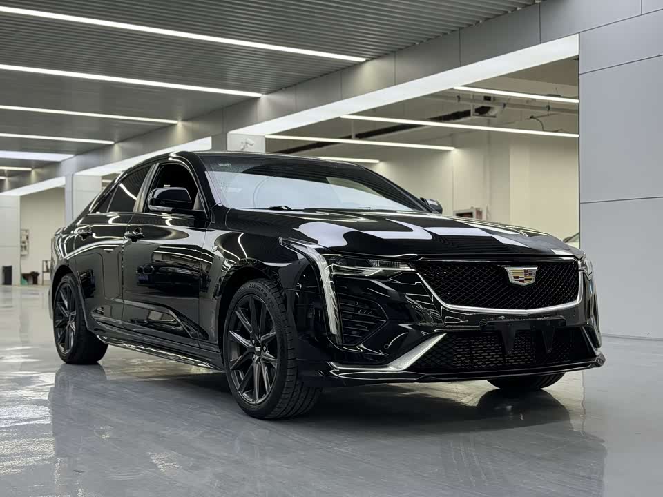 Cadillac CT4