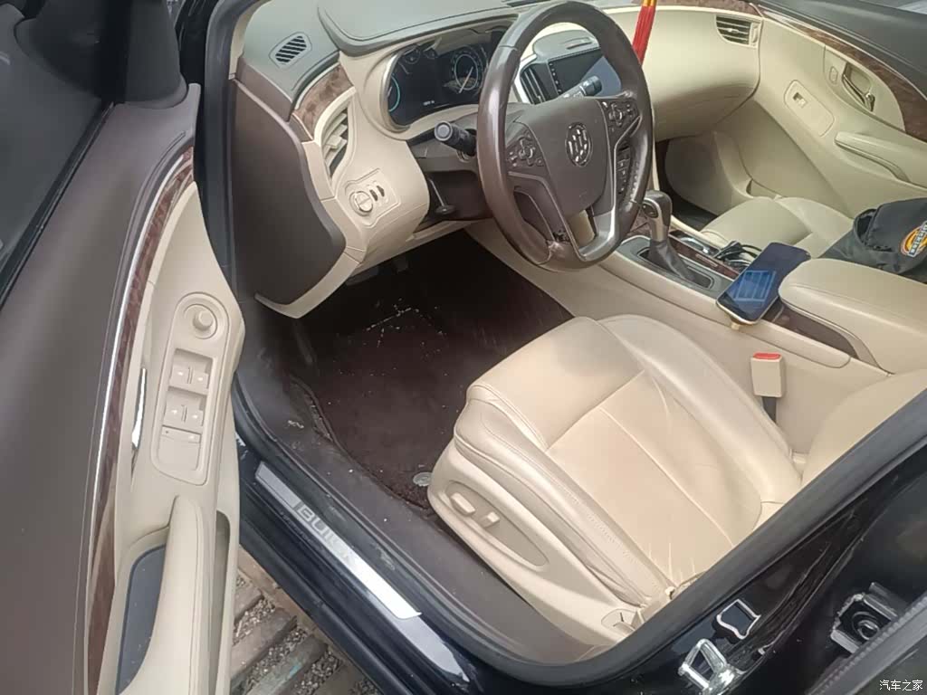 Buick LaCrosse, 2015 12