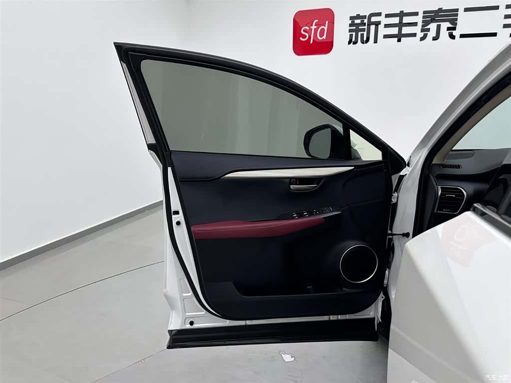 Lexus NX, 2020 8