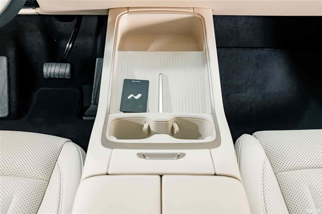 NIO L60, 2025 14