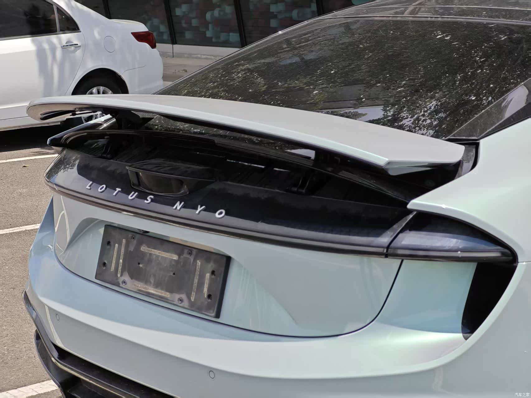 Lotus EMEYA, 2025 18