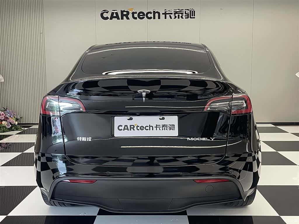 Tesla Model Y, 2022 6