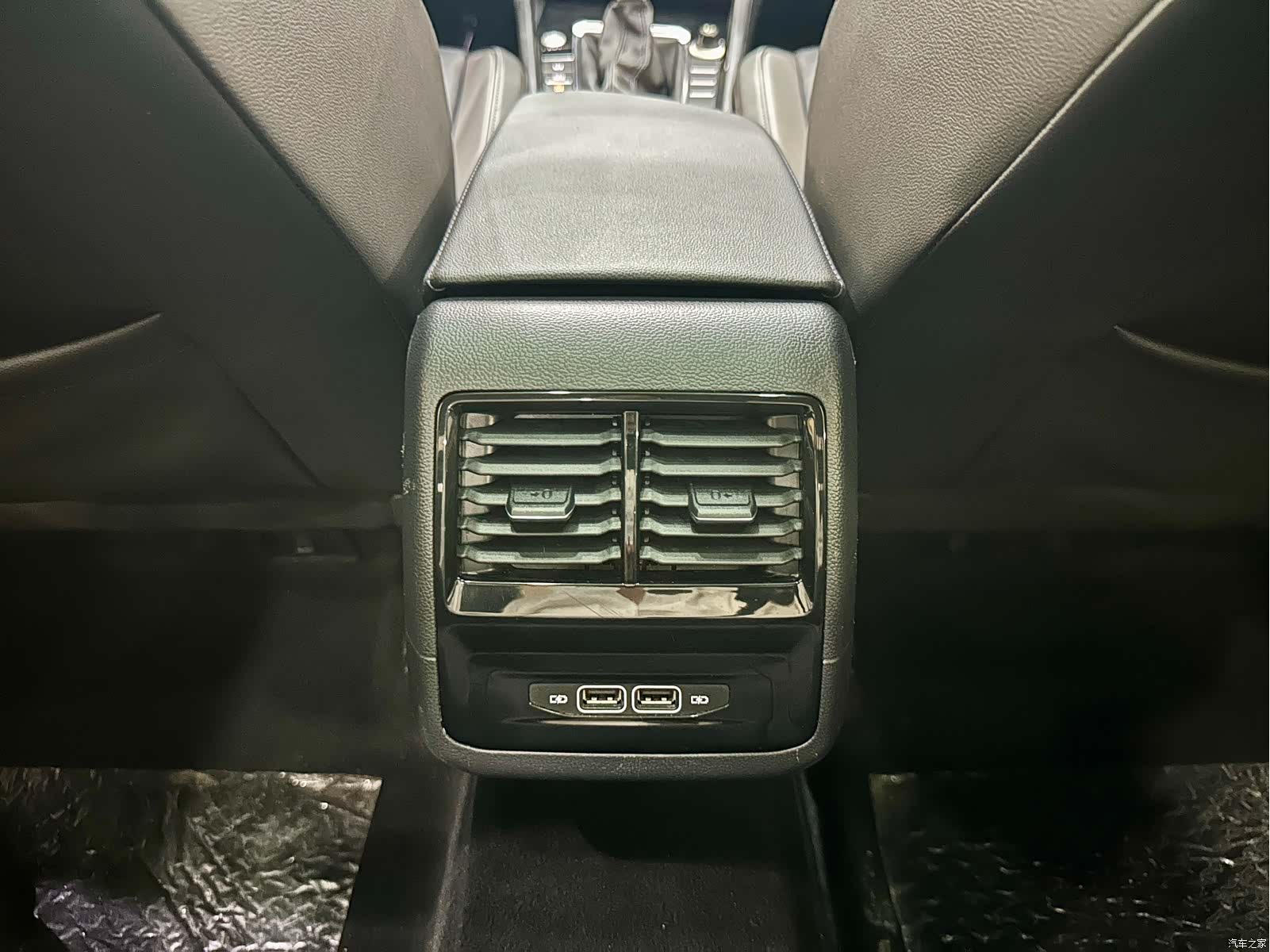 Volkswagen Sagitar, 2020 17