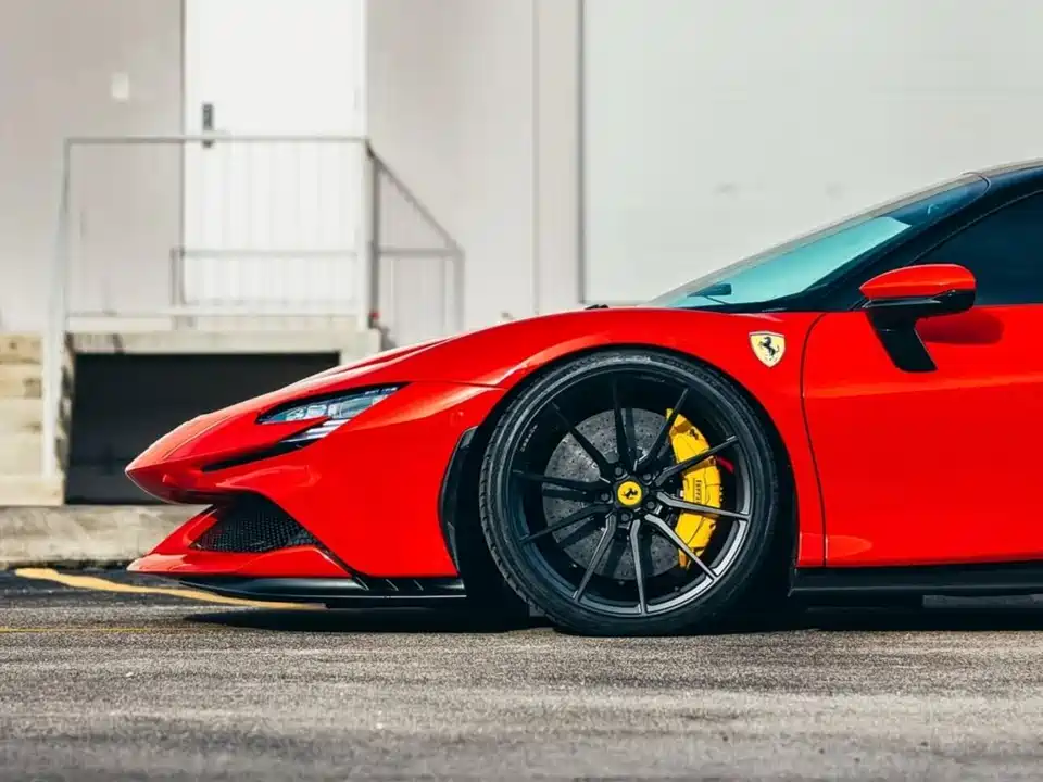 Ferrari SF90