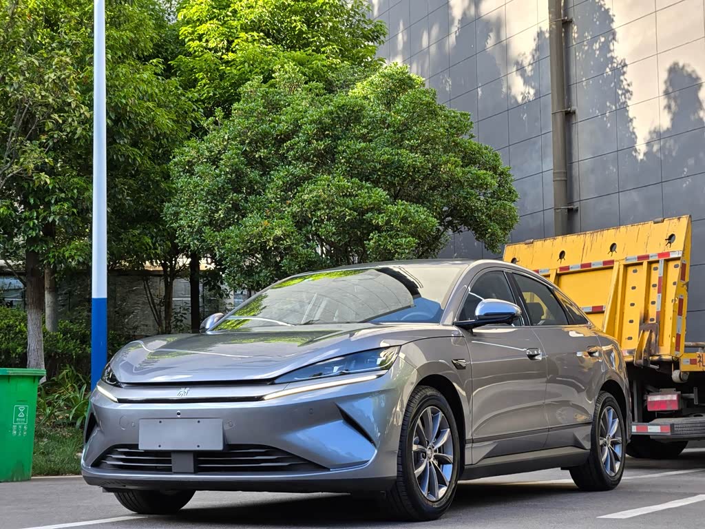 BYD Qin L