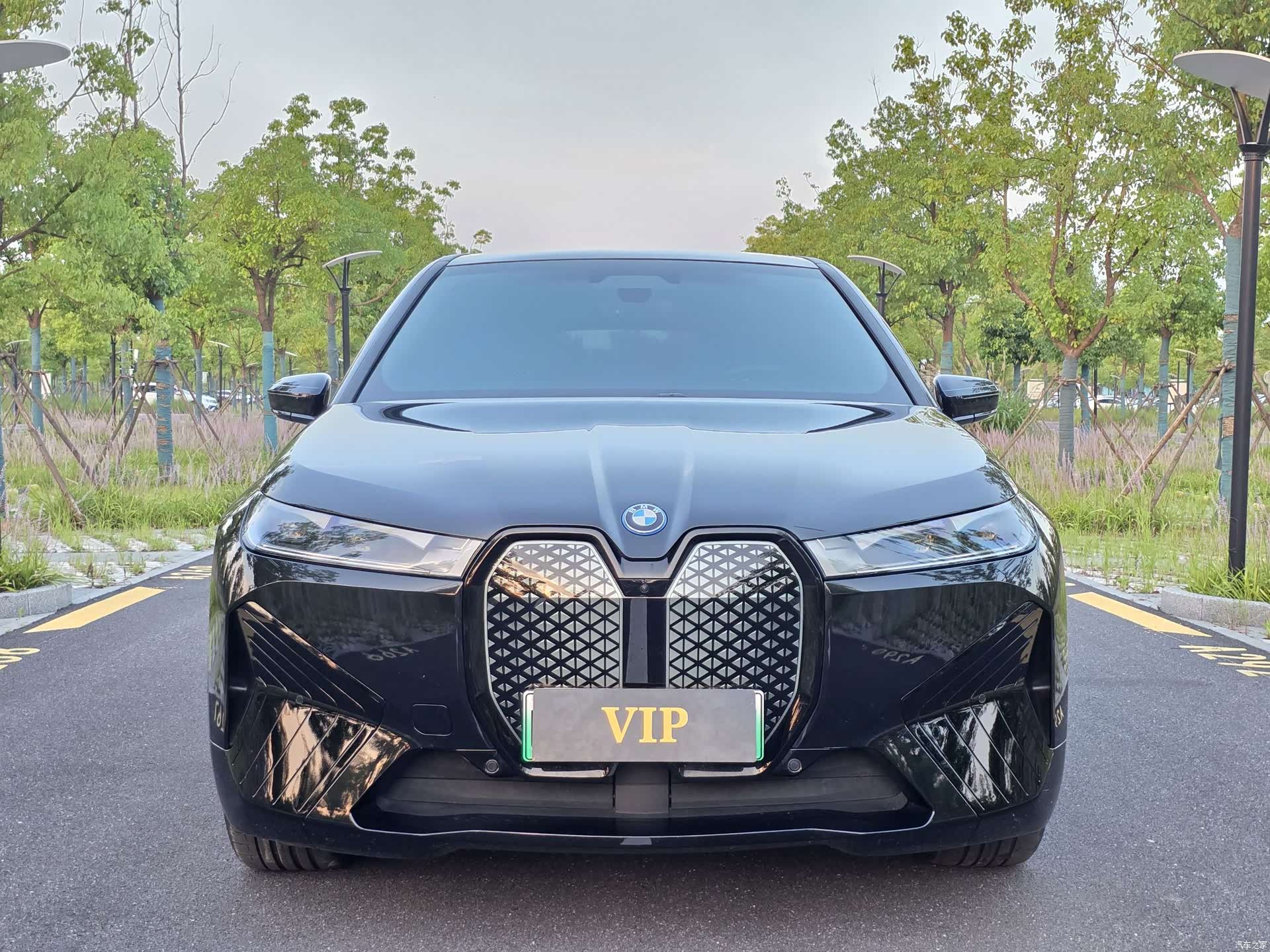 BMW iX, 2023 2