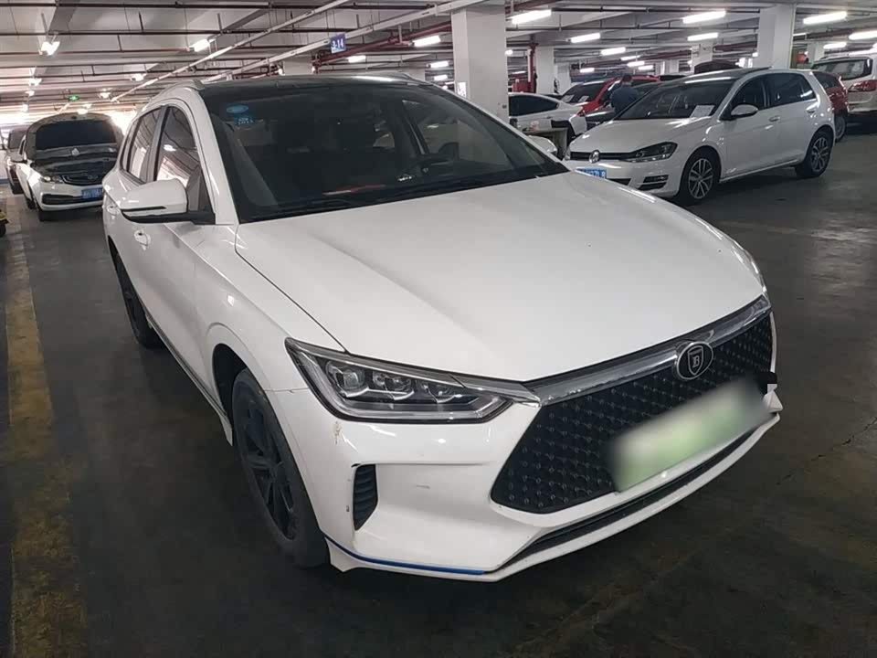 BYD e2