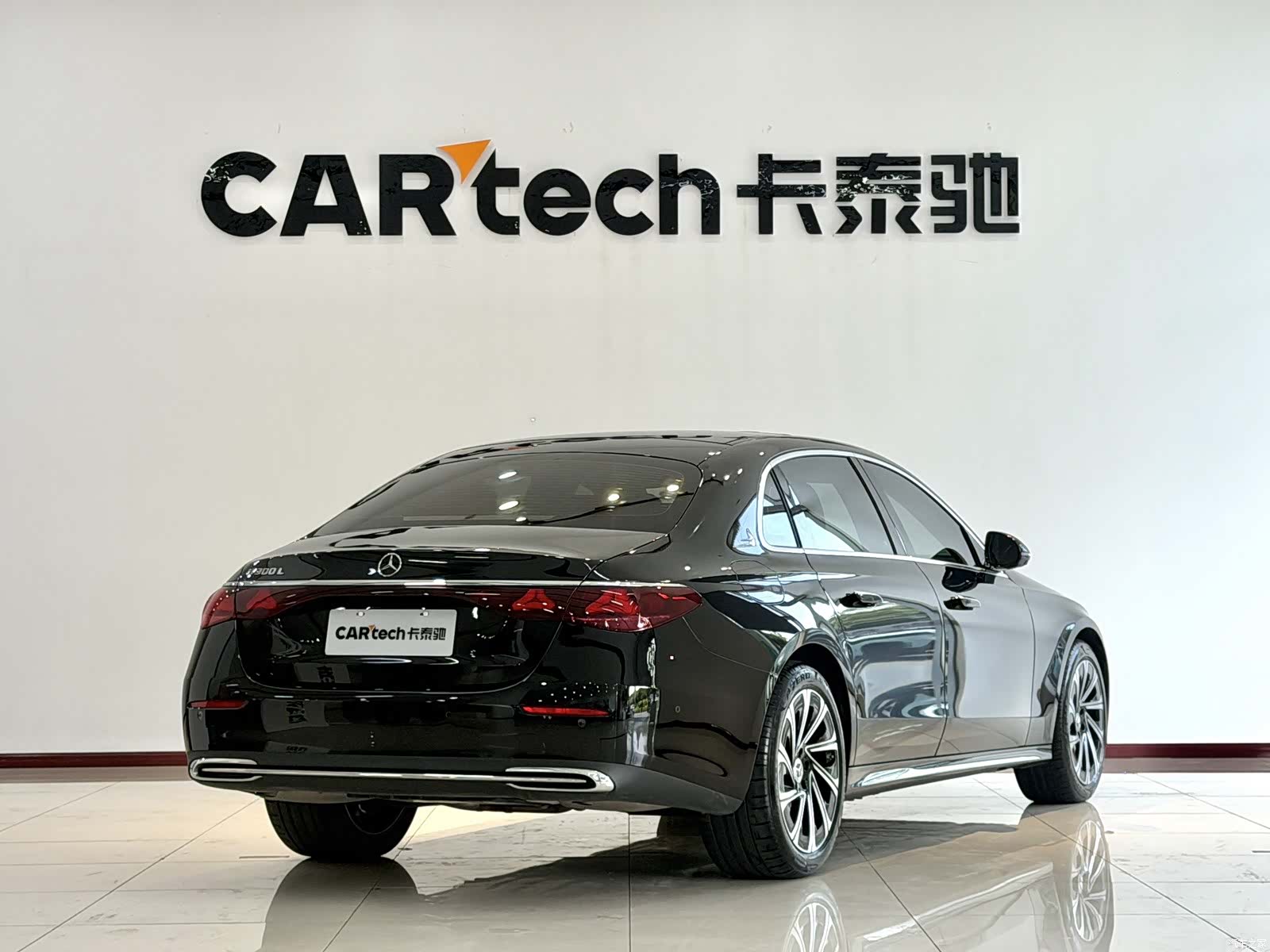 Mercedes-Benz E-Class, 2025 18