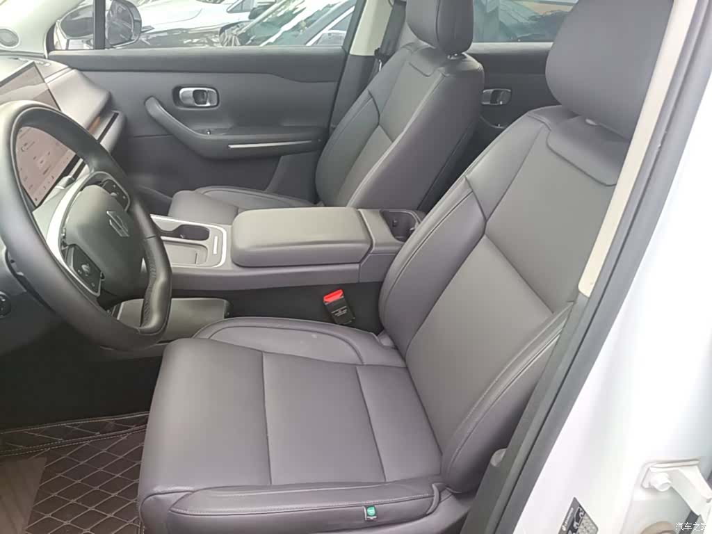 Leapmotor C10, 2025 15
